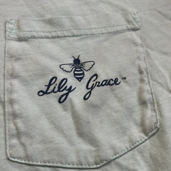 Just a little love to that light stain ( ironing lol) and it will be good as new - Picture 3 of 5